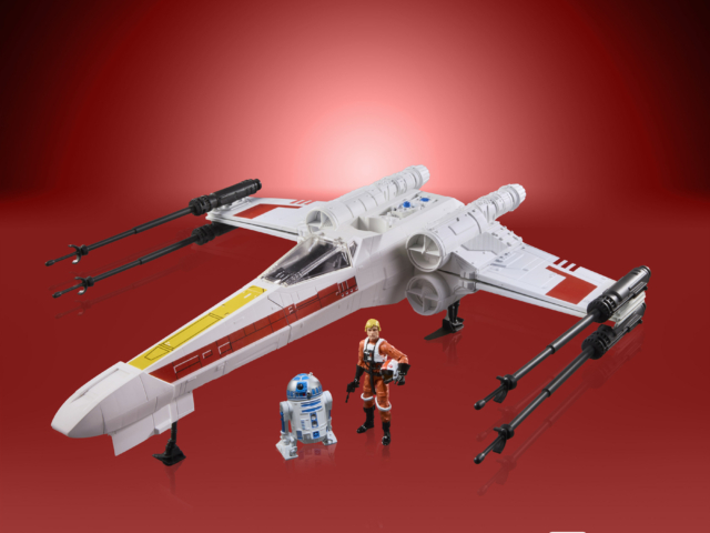 STAR WARS THE VINTAGE COLLECTION X-WING FIGHTER AND LUKE SKYWALKER (X-WING) (6)