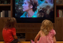 Billie Lourd Says Her Kids Are Obsessed With Star Wars